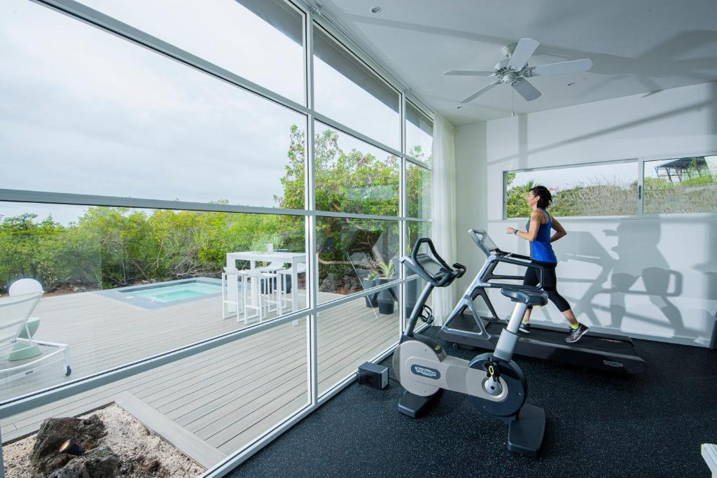 Fitness centrum a/nebo fitness zařízení v ubytování Finch Bay Galapagos Hotel