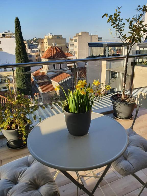 Balkón alebo terasa v ubytovaní Super Loft With Acropolis View