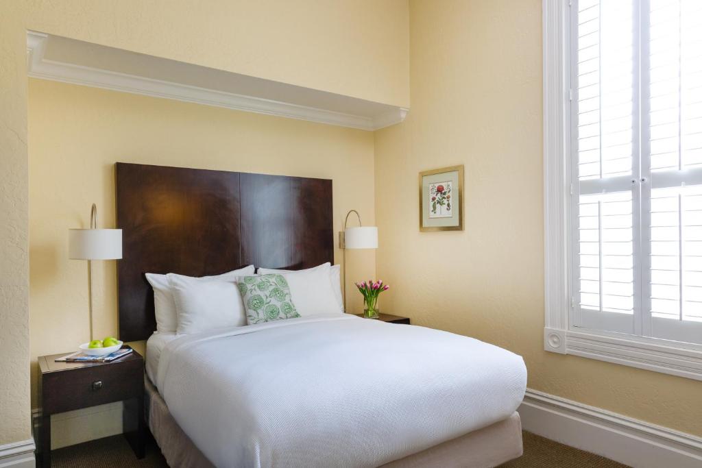 Healdsburg Inn on the Plaza, A Four Sisters Inn - Reina De Healdsburg