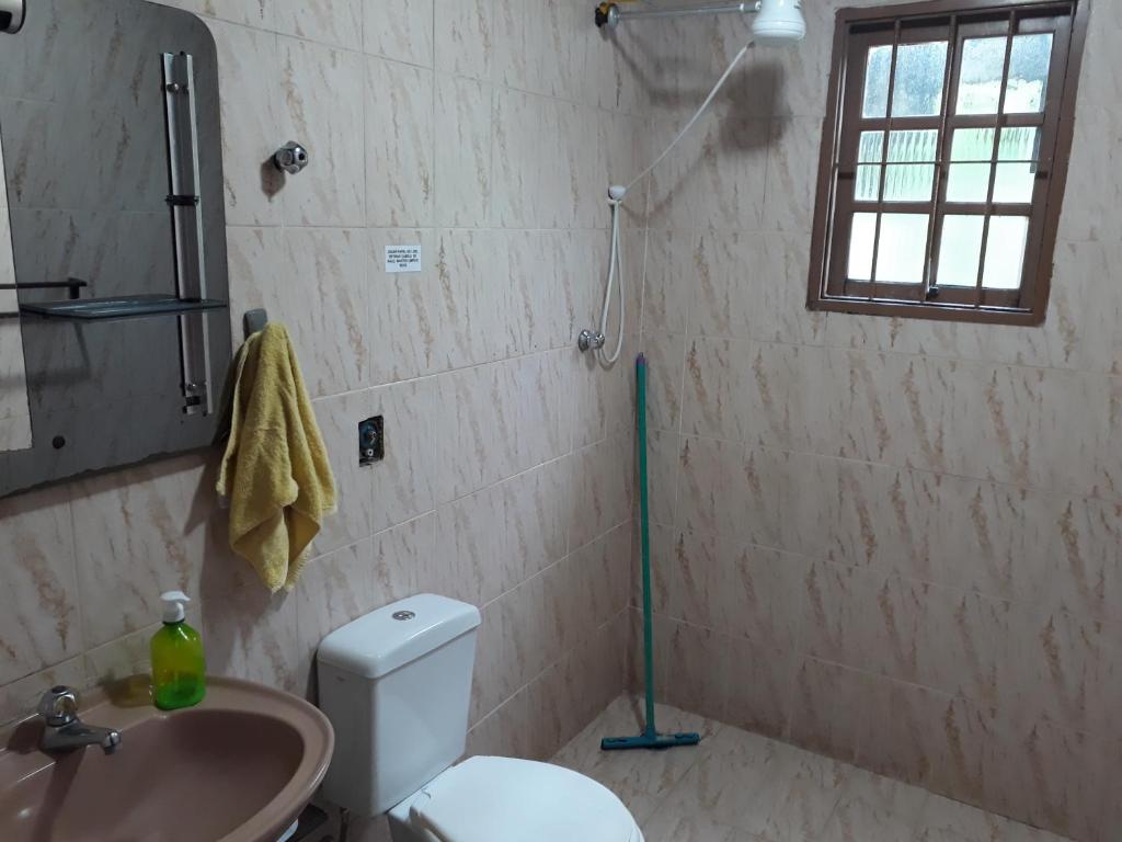  Quartos próximo ao centro de Ilhabela