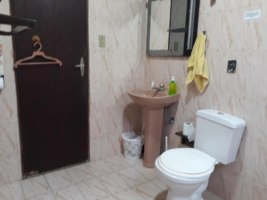  Quartos próximo ao centro de Ilhabela