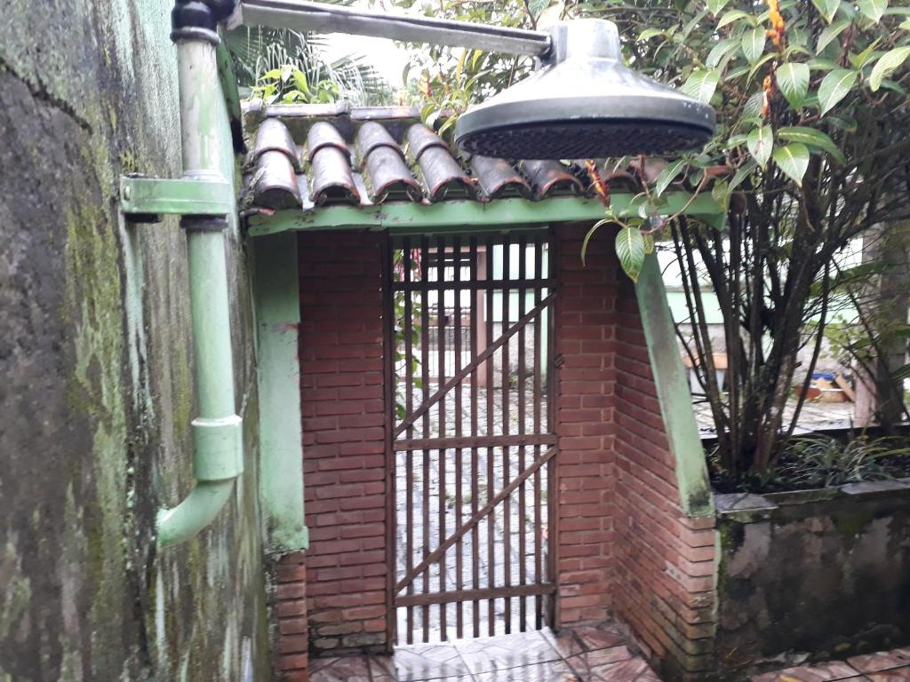  Quartos próximo ao centro de Ilhabela