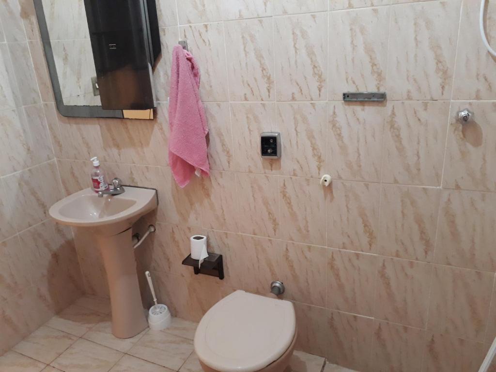  Quartos próximo ao centro de Ilhabela