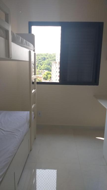  APTO GUARUJA-TOMBO 400 M da PRAIA