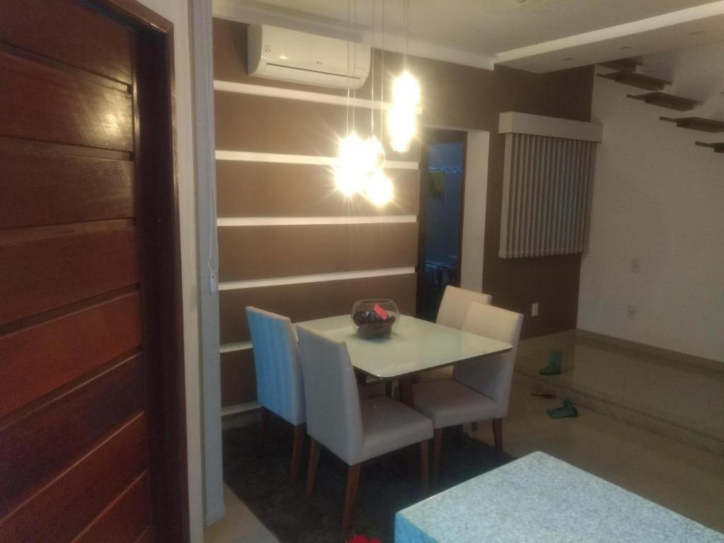  Casa duplex aconchegante com piscina e banheira de hidromassagem