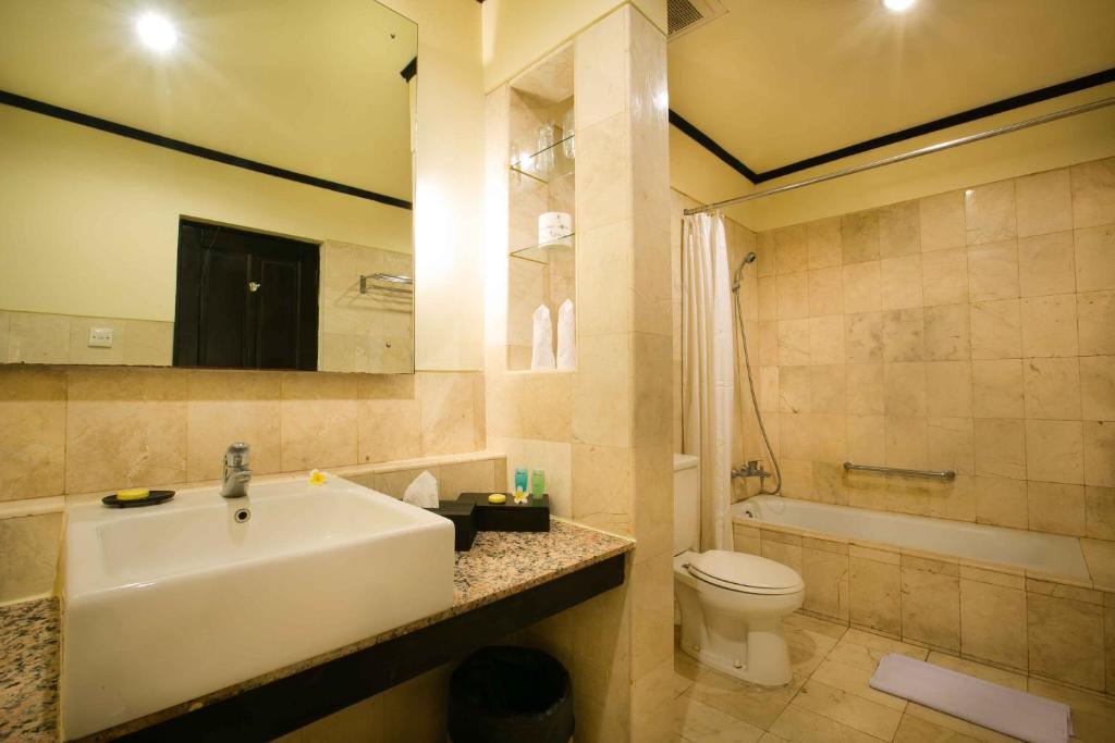 Koupelna v ubytování Legian Paradiso Hotel