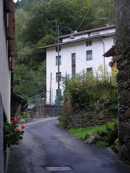 Budova, v ktorej sa apartmán nachádza