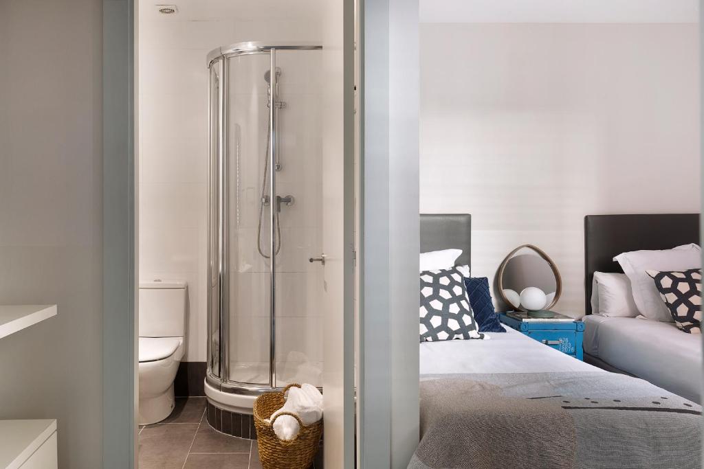 Ett badrum på C211 Barcelona Apartments