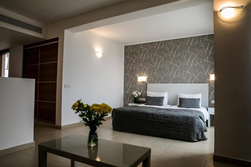 Theo Sunset Bay Hotel - Junior Suite Met Uitzicht Op Zee