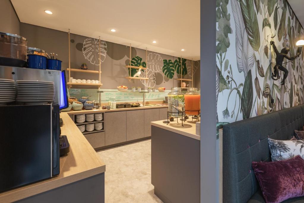 Holiday Inn - the niu, Crusoe Bremen Airport by IHG - Resim 26