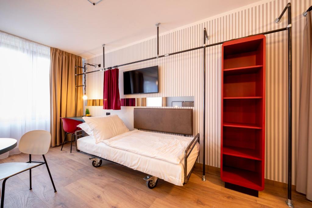 TV a/nebo společenská místnost v ubytování Miss Sophie's Downtown