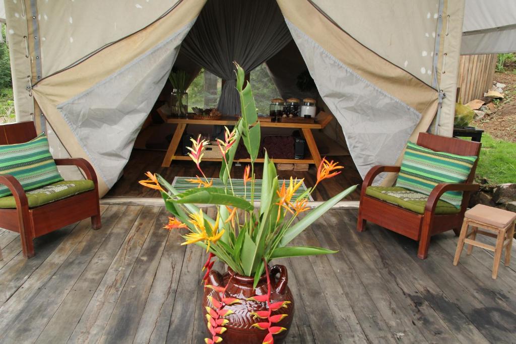 Zahrada ubytování Lak Tented Camp