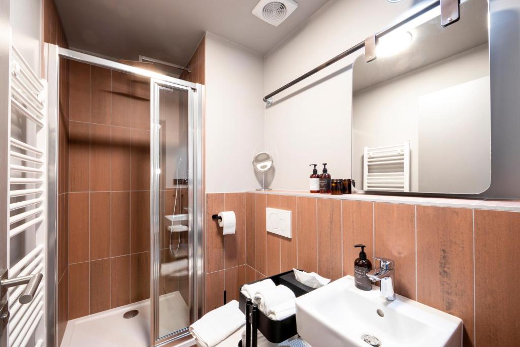 Miss Sophie's Downtown - Resim 15