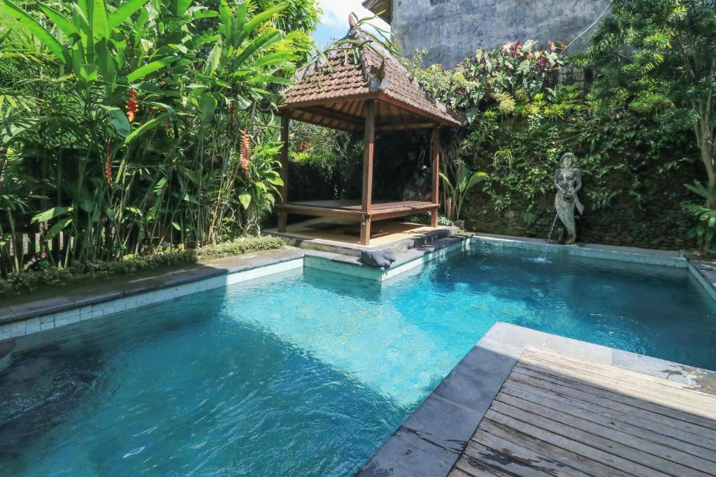 Bazén v ubytování Pering Bungalow Ubud nebo v jeho okolí