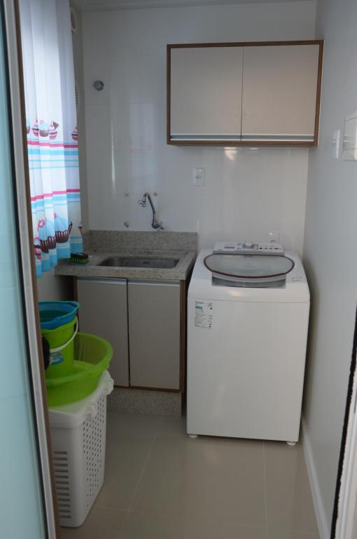  Belíssima cobertura 3 suítes com vista para o mar