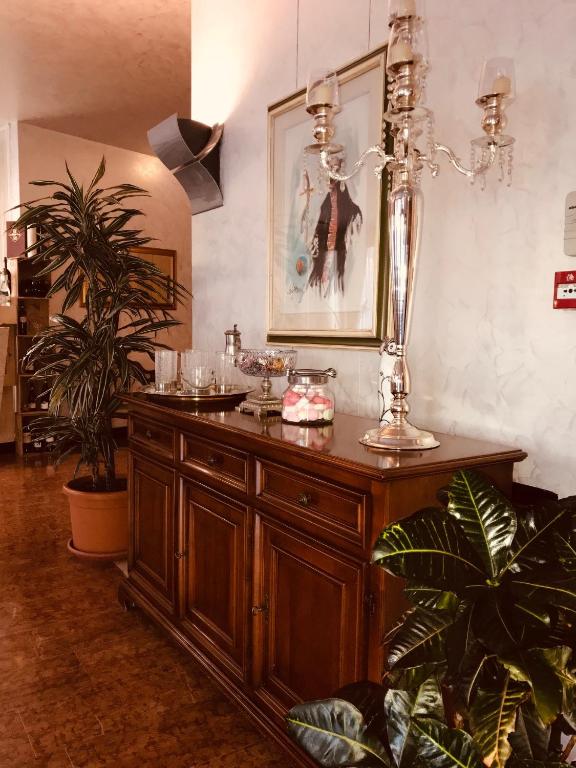 Fotografija v galeriji nastanitve Hotel Krystal v mestu Bussolengo