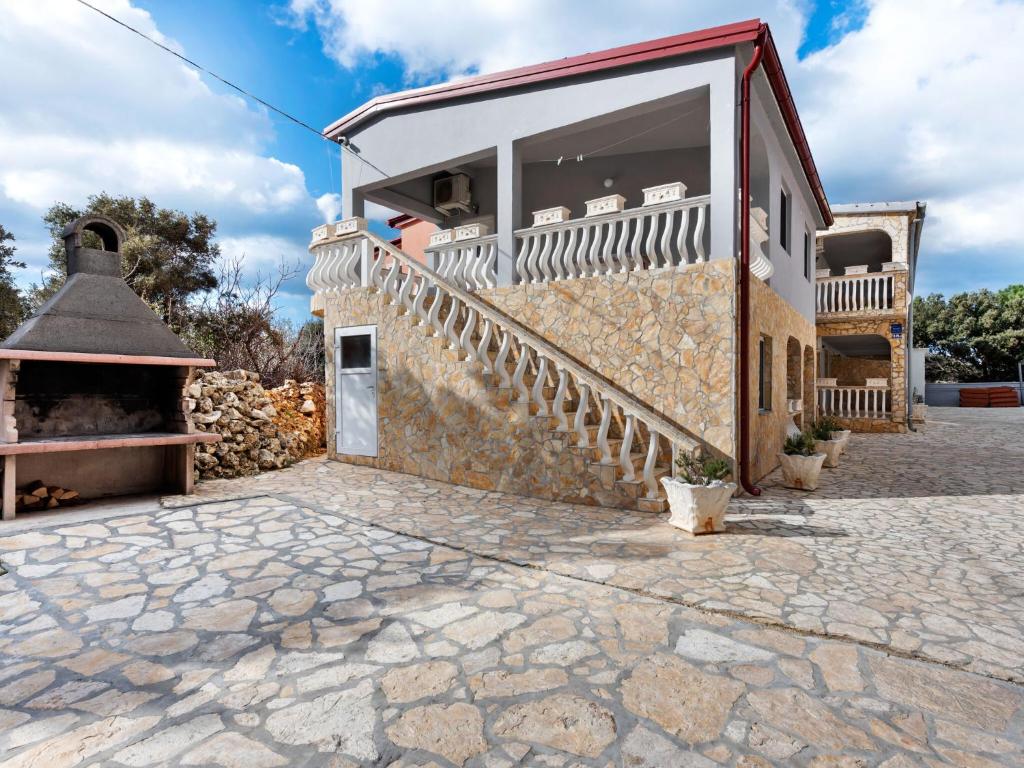 Fotografia z galérie ubytovania Quaint Apartment in Vir with Sea Beach Nearby vo Viry