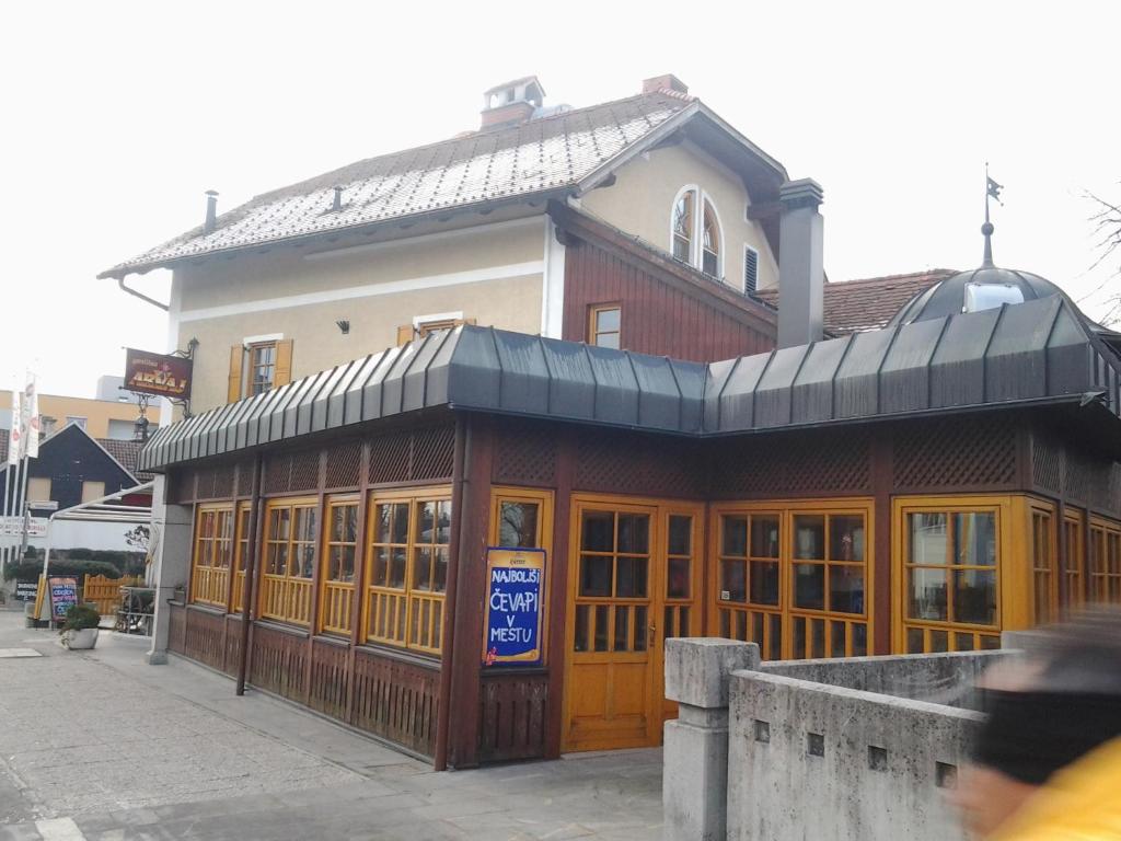 Budova, kde se penzion nachází