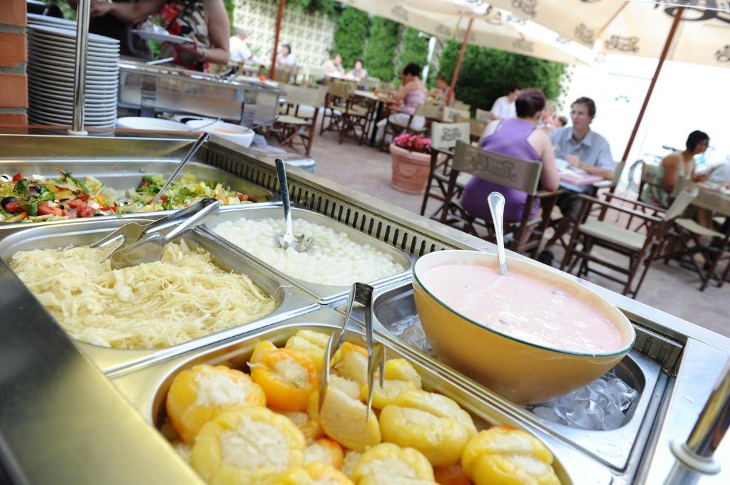 Hotel Minaret&Étterem - Resim 20