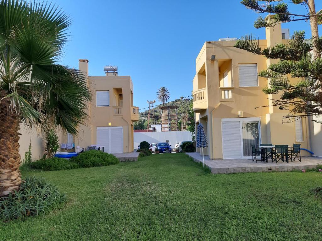 Zahrada ubytování Platanias House on the Beach