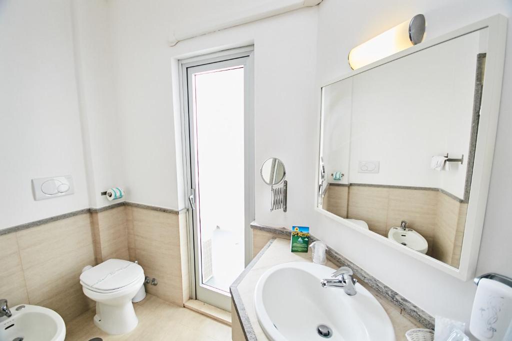 Koupelna v ubytování Hotel Enterprise