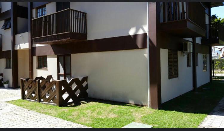  Apartamento Maranduba