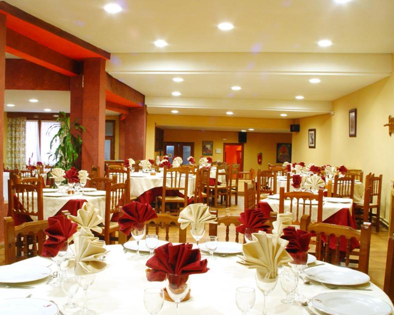 Gallery image of Hotel Yeste in Yeste