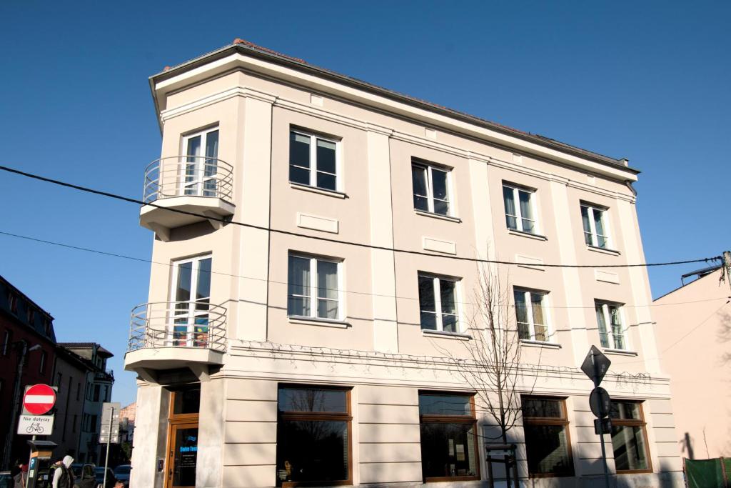 Budova, v ktorej sa apartmán nachádza