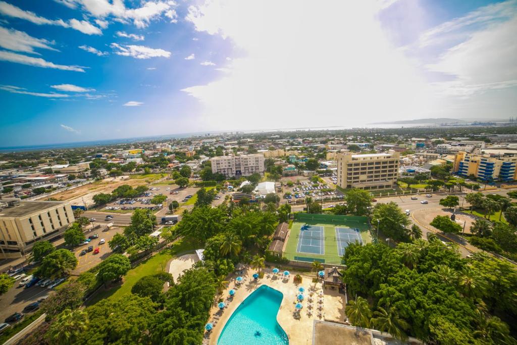Bazén v ubytování The Jamaica Pegasus Hotel nebo v jeho okolí
