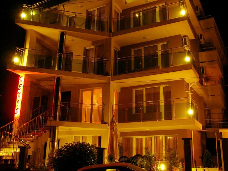 Budova, kde se hotel nachází