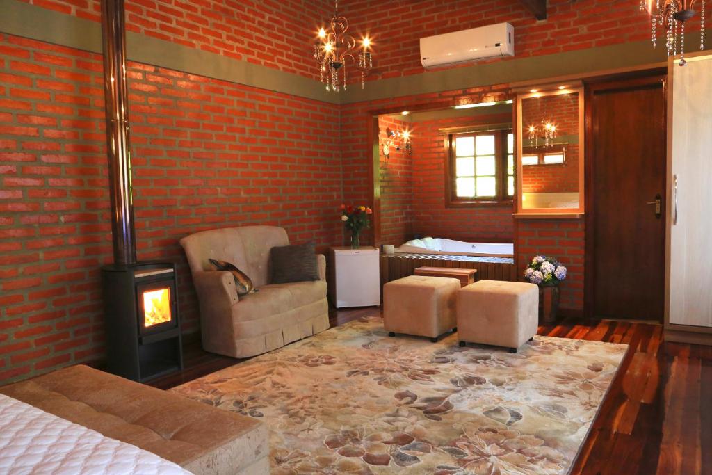  Pousada Casa de Pedra