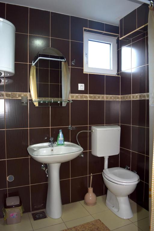 Nadja - Double Room With Private Bathroom