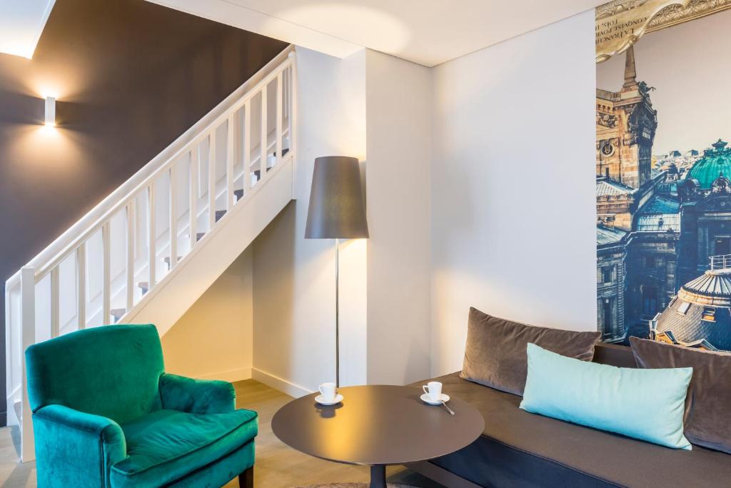 
One-Bedroom Suite with Single Sofa Bed
