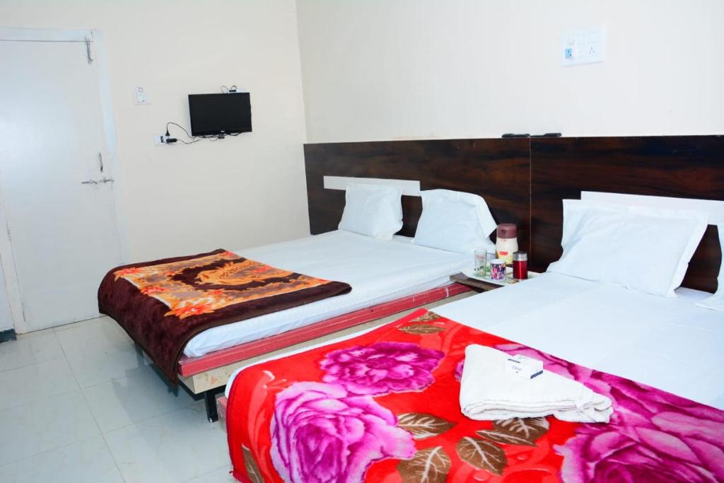 Hotel Sai Sulochana - Comfort Triple Room