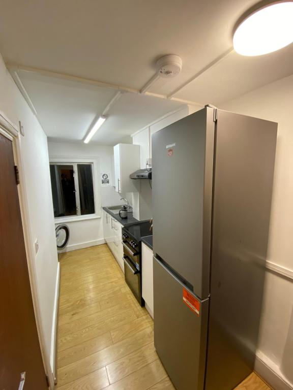 Lovely Modern Triple Shared Room Central Location