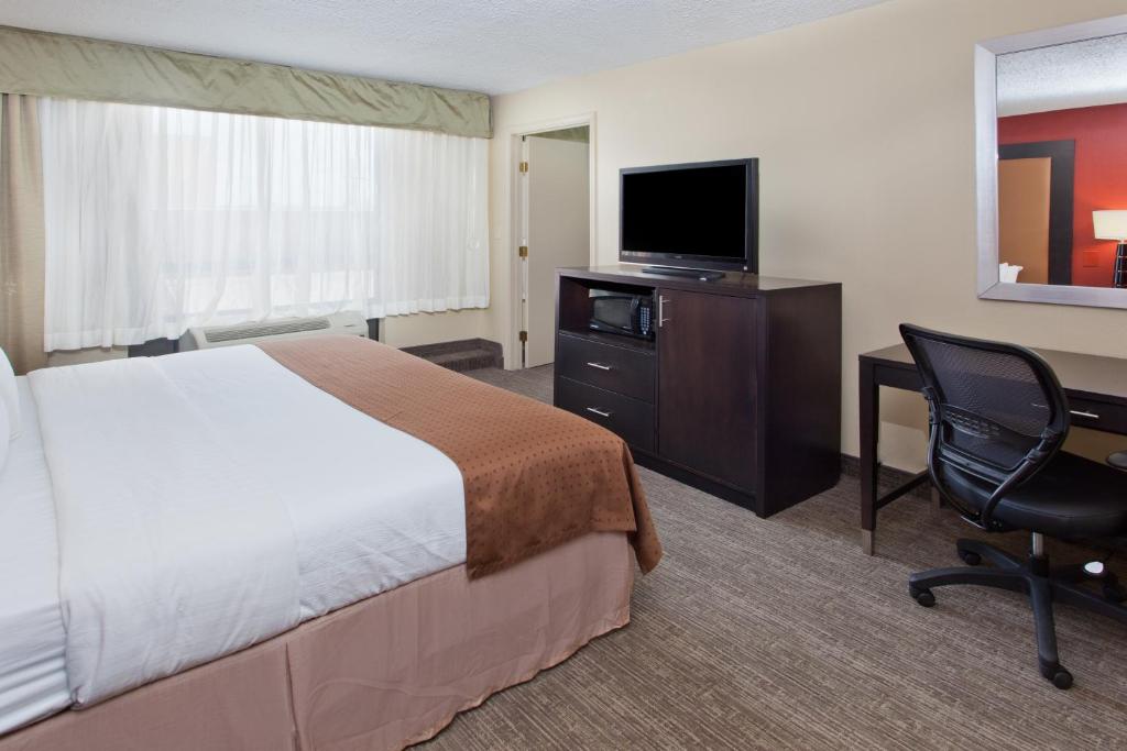 Holiday Inn Shreveport Downtown by IHG - Kingsize Suite Voor Slechthorenden - Niet-roken