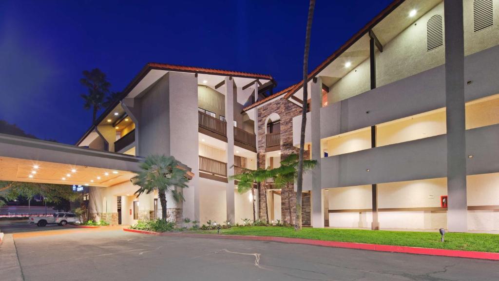 Gallery image of Best Western Carlsbad by the Sea in Carlsbad