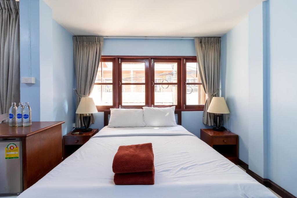 
Family Room with Balcony
