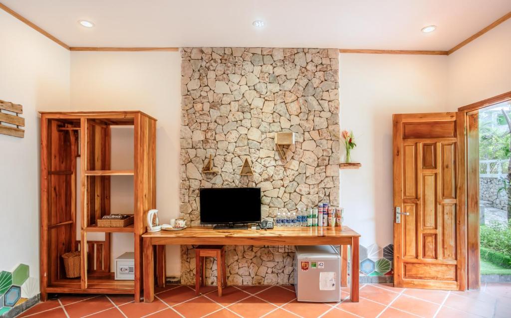 TV a/nebo společenská místnost v ubytování Miana Resort Phu Quoc
