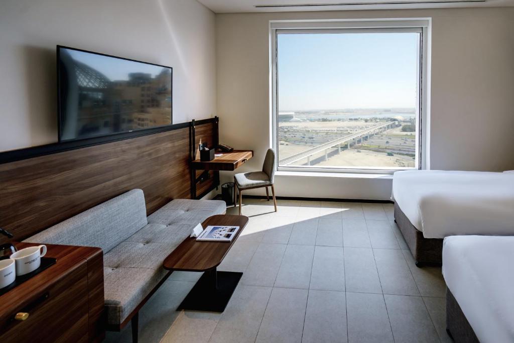 
Ideal Twin Room with City View
