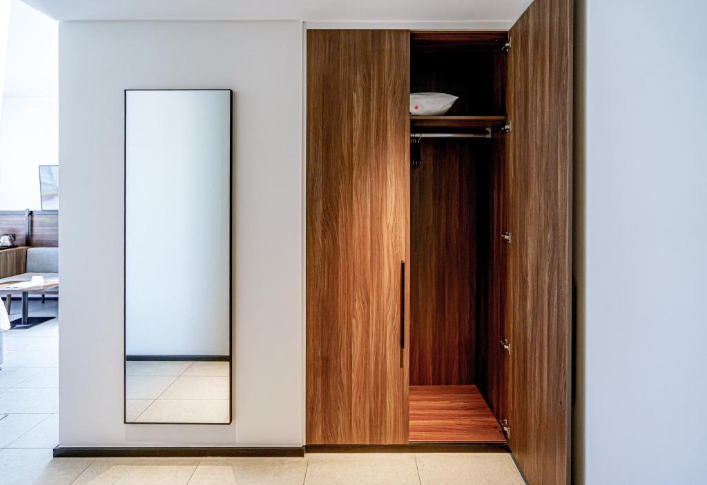 FORM Hotel Al Jaddaf, Dubai, a Member of Design Hotels - Resim 38