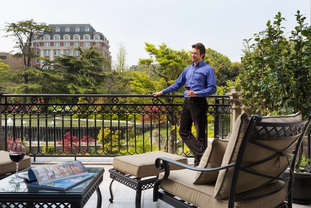 Balkón nebo terasa v ubytování InterContinental Shanghai Ruijin by IHG - Downtown Historic Iconic Garden Hotel