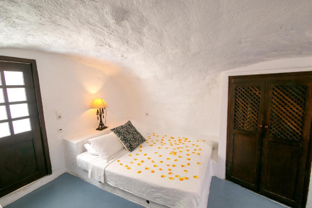 Alexander's Suites - 3