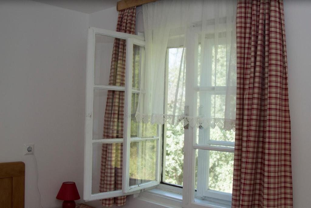Fotografie z fotogalerie ubytování Apartments im Almhaus Bachler v destinaci Gundisch