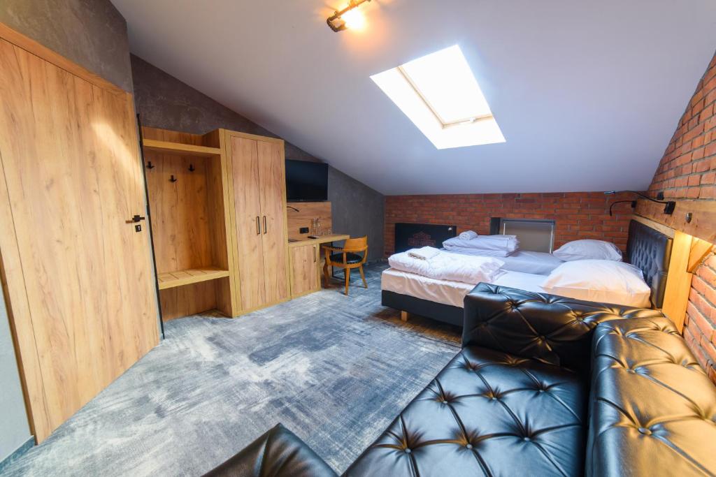 Lord Jack Apartments - 
