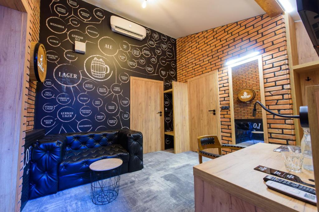 Lord Jack Apartments - 