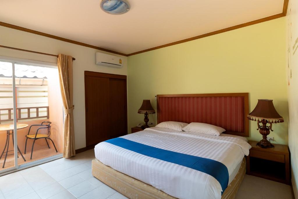 Thipurai Beach Hotel - Resim 38
