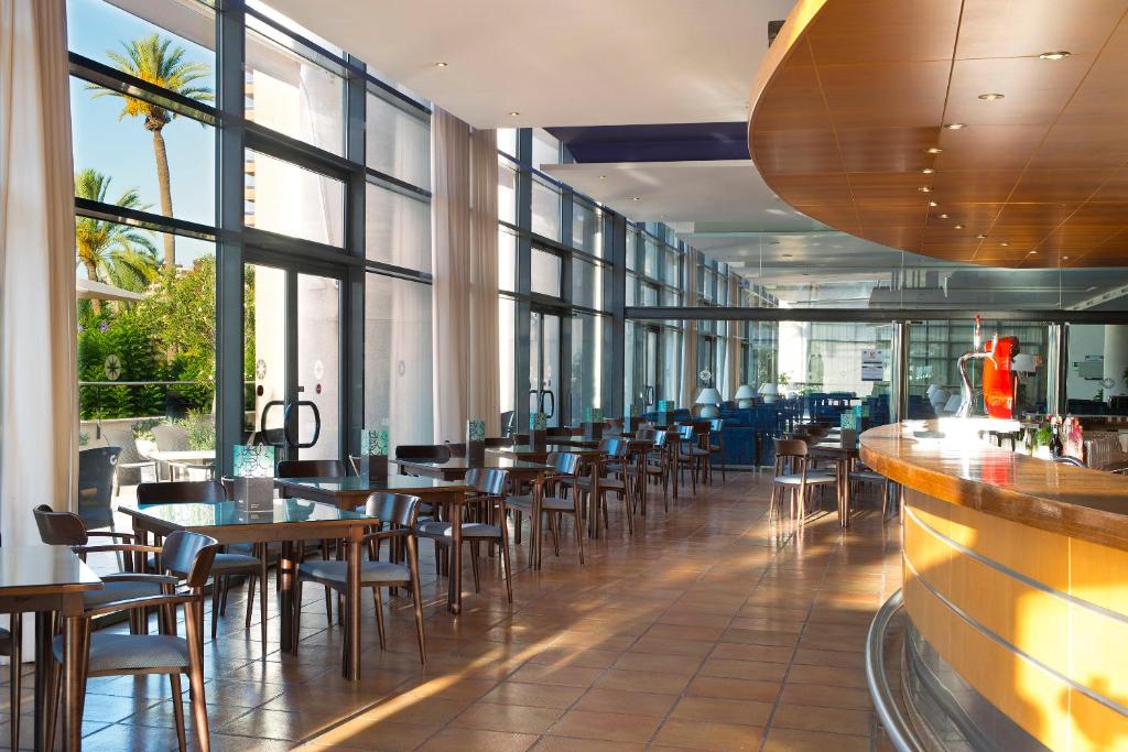 Restaurace v ubytování Melia Benidorm