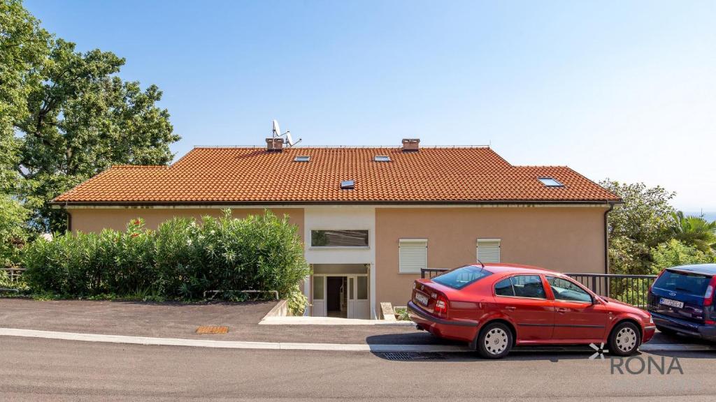 Budova, v ktorej sa apartmán nachádza