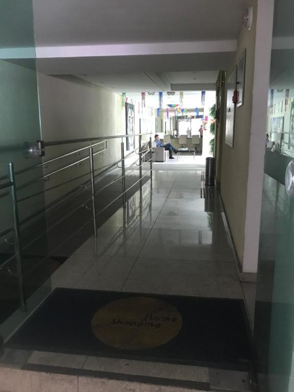  Golden Home Shopping Flat